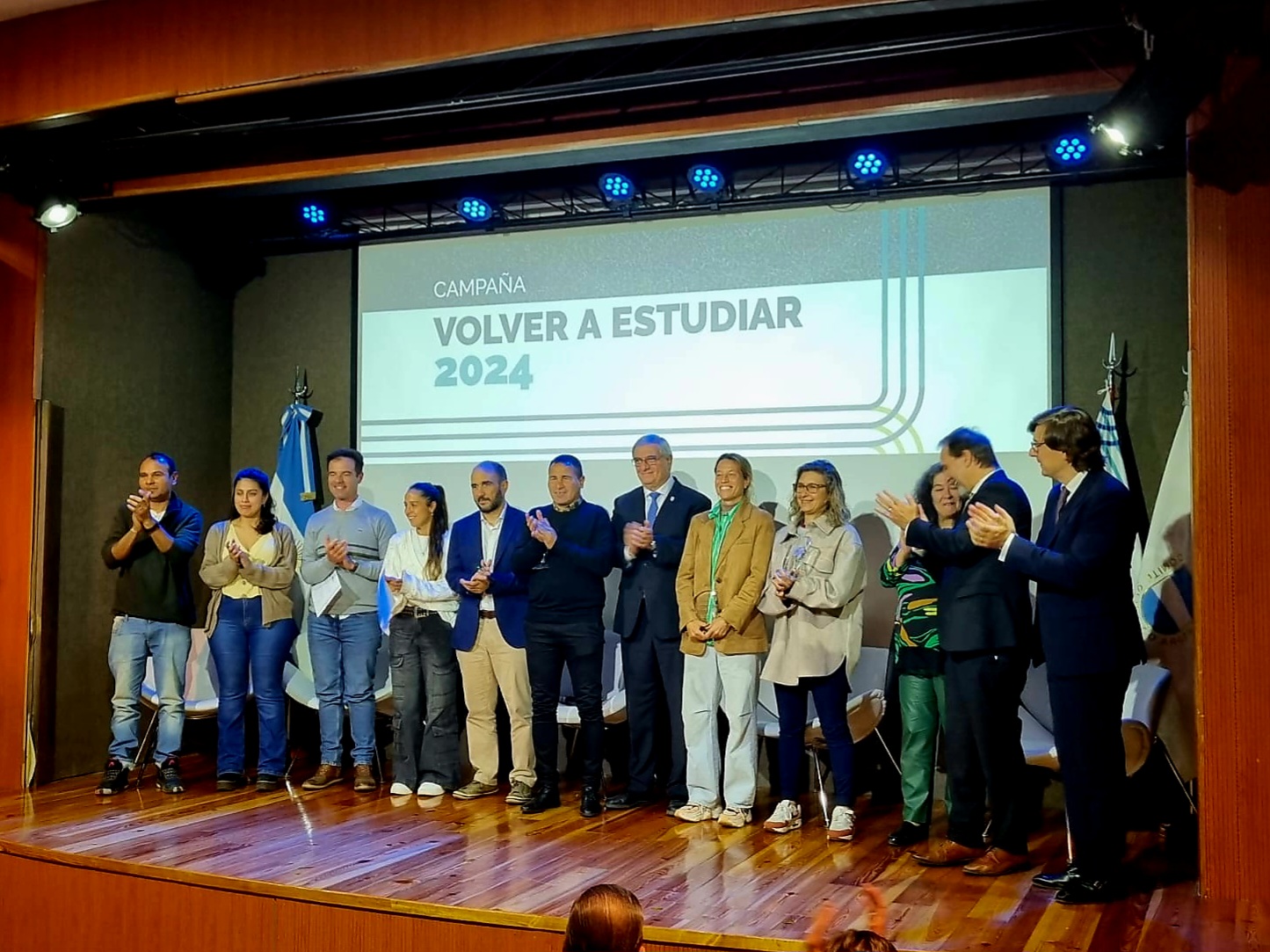 Participación de la campaña ”Volver a estudiar”