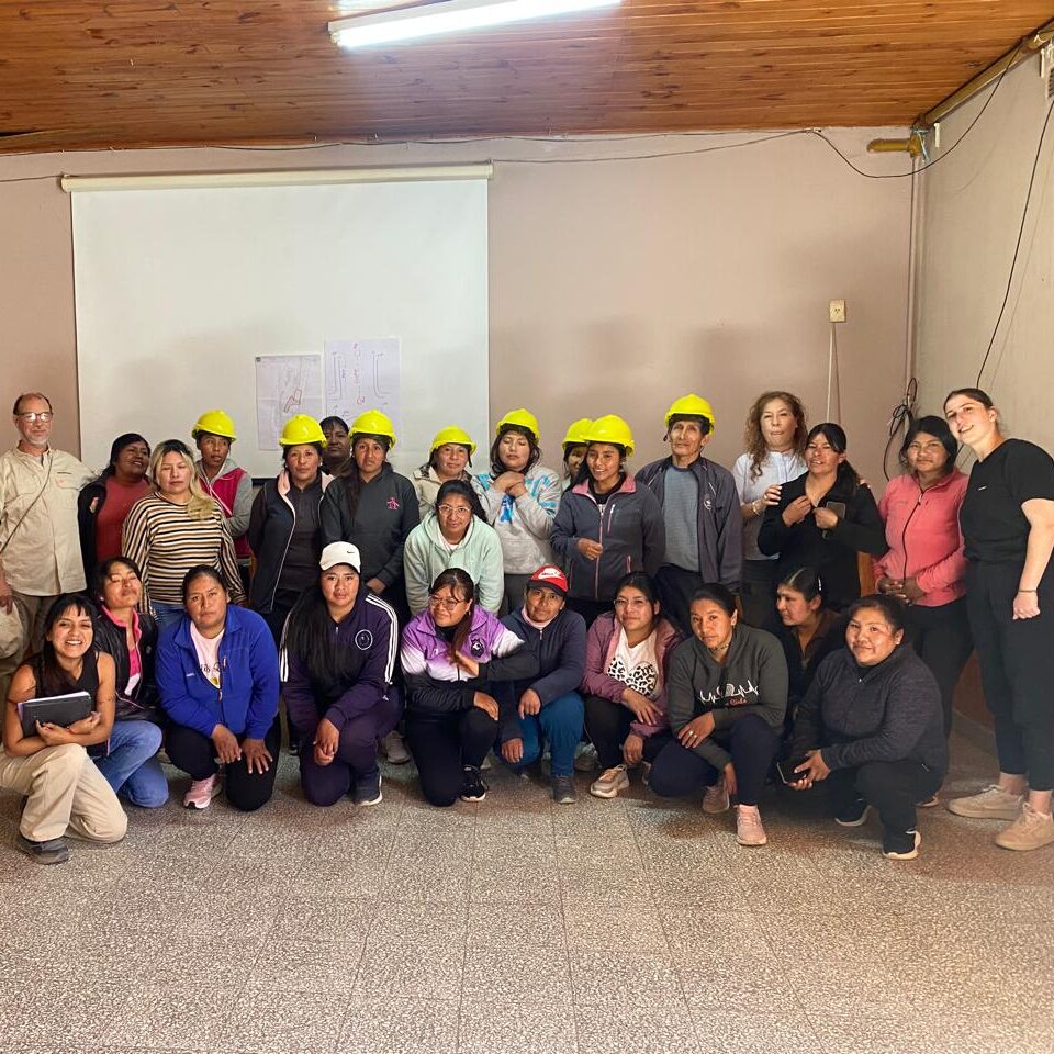 Formación de trabajadoras con Fundación Cóndor y BMI