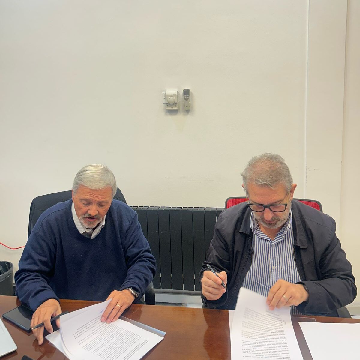 Firma de convenio con PEISA