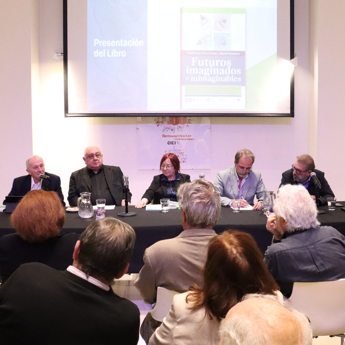 Presentación del libro “Futuros imaginados e inimaginables”